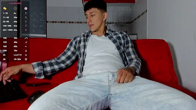 Snapshot of jacques_cardiet chatting on 10.27.25 jacques cardiet online show from 10.27.25