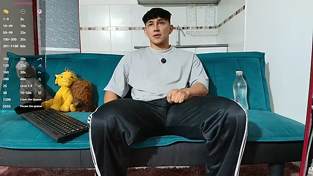 Snapshot of jacques_cardiet chatting on 03.02.26 jacques cardiet online show from 03.02.26