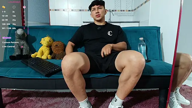 Snapshot of jacques_cardiet chatting on 03.03.26 jacques cardiet online show from 03.03.26