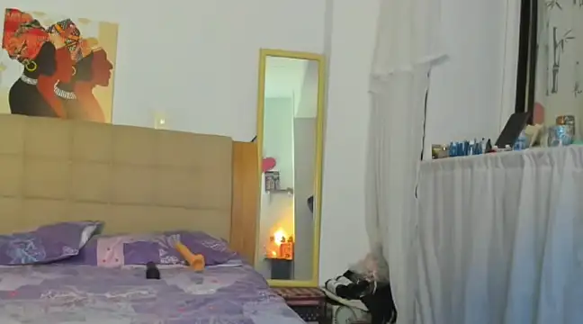 Snapshot of fiorella_foxxx chatting on 03.22.25 fiorella foxxx online show from 03.22.25