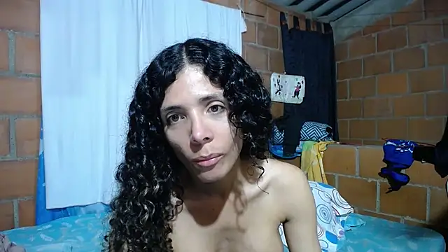 Nadia Monroe online show from 09.21.25