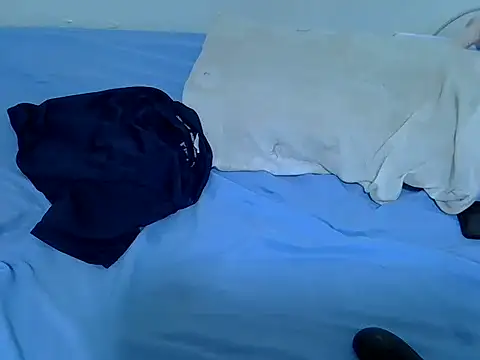 Snapshot of drowllie chatting on 01.18.26 drowllie online show from 01.18.26