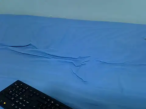 Snapshot of drowllie chatting on 02.06.26 drowllie online show from 02.06.26