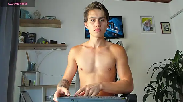 manucute 23  online show from 11.18.25