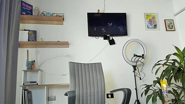 Snapshot of manucute_23_ chatting on 01.19.26 manucute 23 online show from 01.19.26