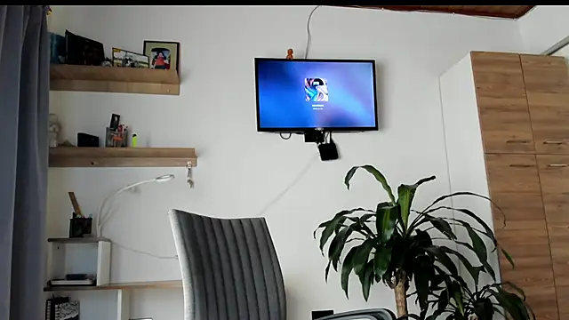 manucute 23  online show from 04.05.26