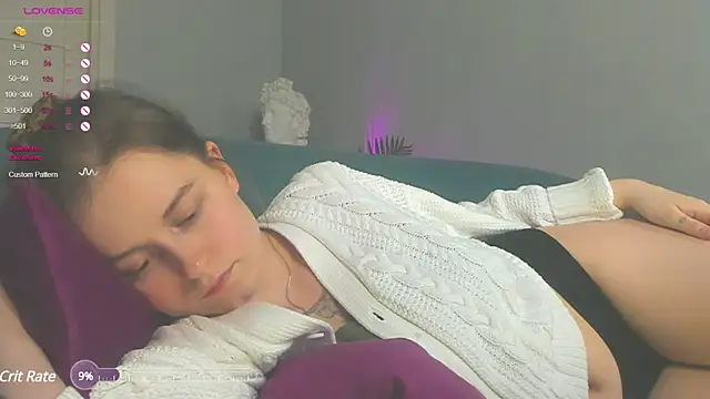 Snapshot of reb_luvng chatting on 12.01.24 reb luvng online show from 12.01.24