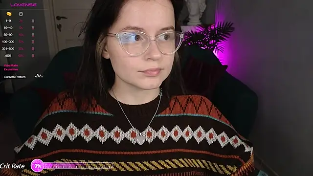 Snapshot of reb_luvng chatting on 12.11.24 reb luvng online show from 12.11.24