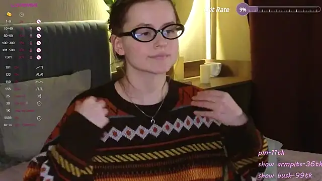 Snapshot of reb_luvng chatting on 02.04.25 reb luvng online show from 02.04.25