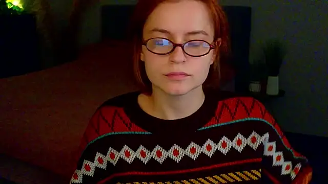 Snapshot of reb_luvng chatting on 09.18.25 reb luvng online show from 09.18.25