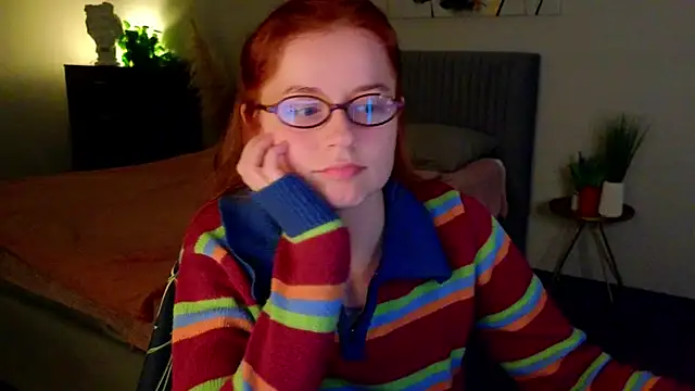 Snapshot of reb_luvng chatting on 10.22.25 reb luvng online show from 10.22.25