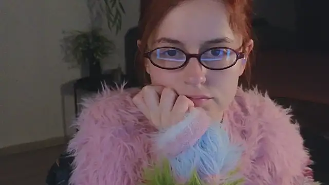 Snapshot of reb_luvng chatting on 11.06.25 reb luvng online show from 11.06.25