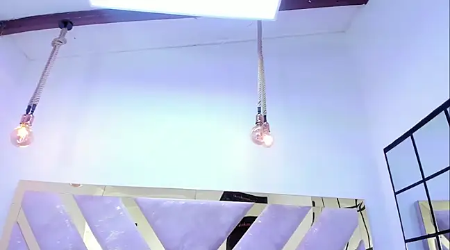 Oriana Guzman online show from 12.16.24