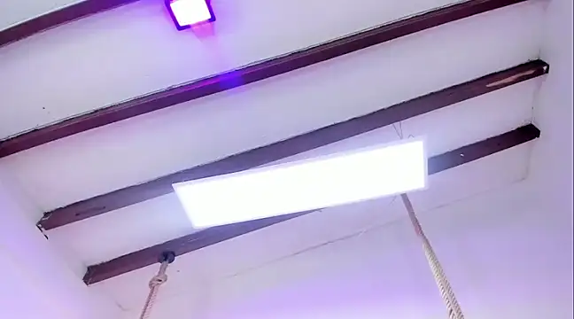 Oriana Guzman online show from 12.17.24