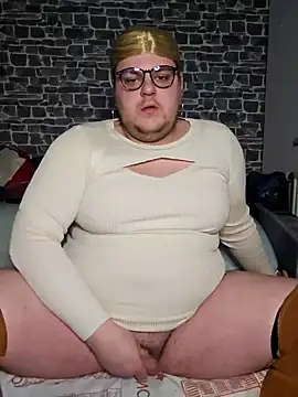 MoniqueBader22 online show from 12.21.24