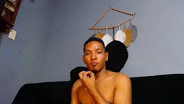 Grandeygruesa1 online show from 01.17.25