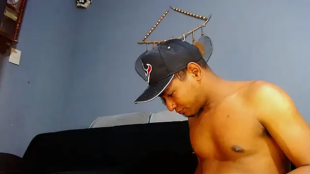 Grandeygruesa1 online show from 02.04.25