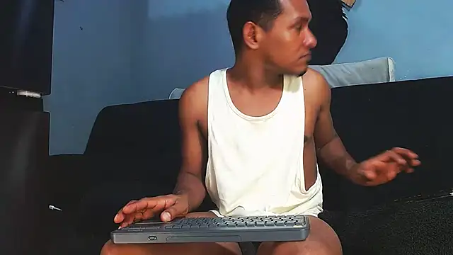 Grandeygruesa1 online show from 04.12.26