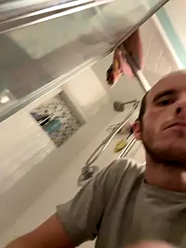 Snapshot of tleaper21101 chatting on 09.24.25 tleaper21101 online show from 09.24.25