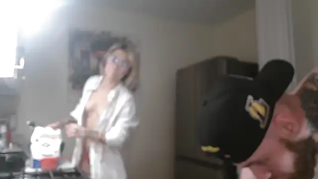 NatalieKneals online show from 11.28.25