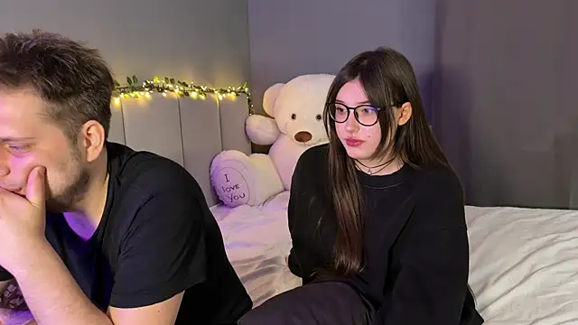 Snapshot of sasaykyra chatting on 04.19.26 sasaykyra online show from 04.19.26
