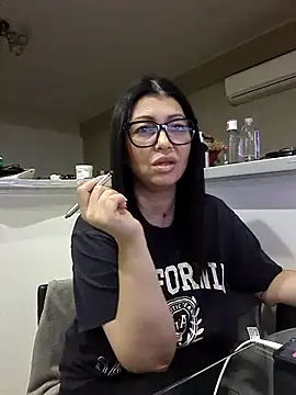 Milf Abigail online show from 10.13.25