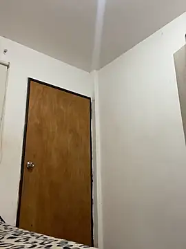 Snapshot of Alicia_ALICIA chatting on 11.06.25 Alicia ALICIA online show from 11.06.25