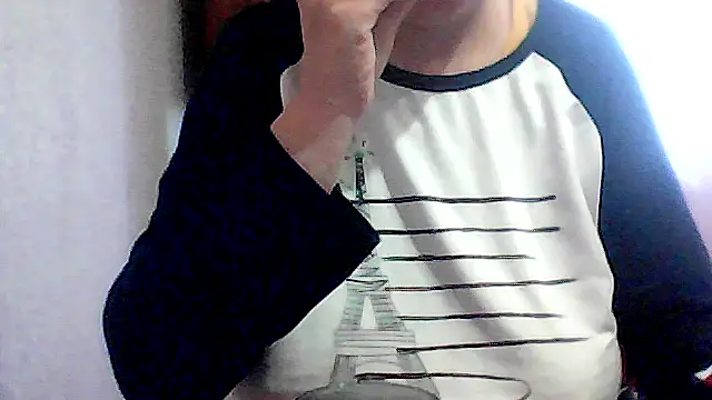 Snapshot of AnaXBerry chatting on 10.14.25 AnaXBerry online show from 10.14.25