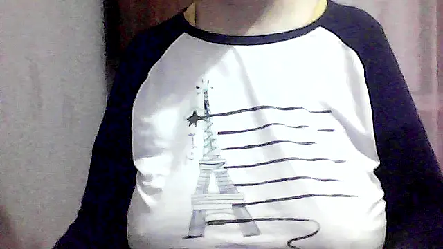 Snapshot of AnaXBerry chatting on 10.16.25 AnaXBerry online show from 10.16.25