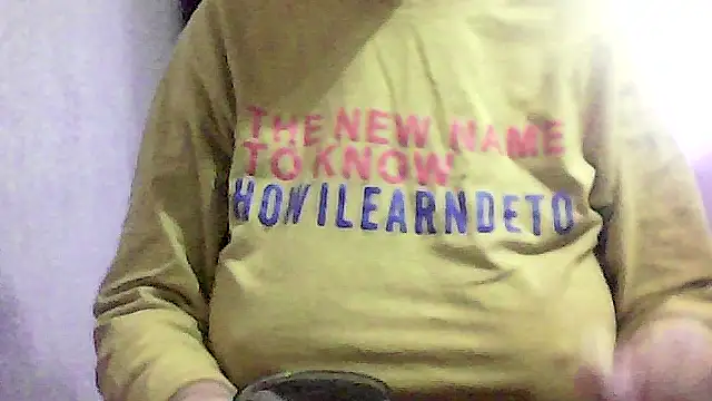 Snapshot of AnaXBerry chatting on 10.18.25 AnaXBerry online show from 10.18.25