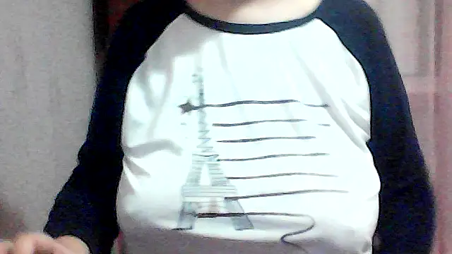 Snapshot of AnaXBerry chatting on 11.14.25 AnaXBerry online show from 11.14.25