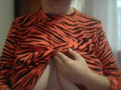 AnaXBerry online show from 12.18.25