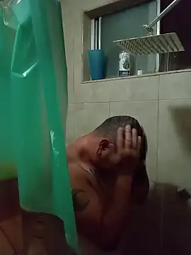 Snapshot of AlanDickson chatting on 10.26.25 AlanDickson online show from 10.26.25