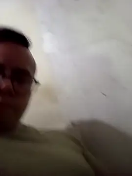 Snapshot of AlanDickson chatting on 11.08.25 AlanDickson online show from 11.08.25