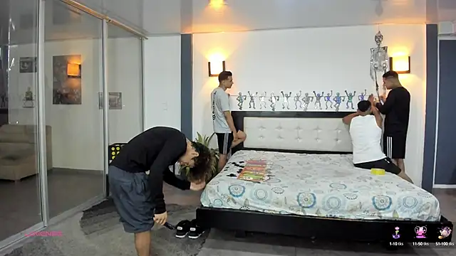 Snapshot of badguyss_bisex chatting on 10.05.25 badguyss bisex online show from 10.05.25