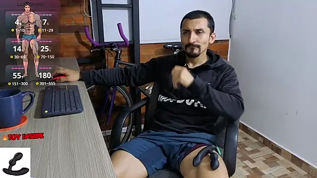 Marck Muscle online show from 10.11.25