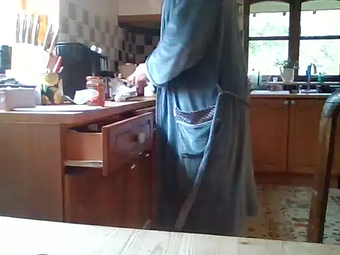 Snapshot of jakjak106 chatting on 10.12.25 jakjak106 online show from 10.12.25