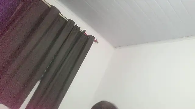 Snapshot of UncutToyBoy23cm chatting on 11.02.25 UncutToyBoy23cm online show from 11.02.25