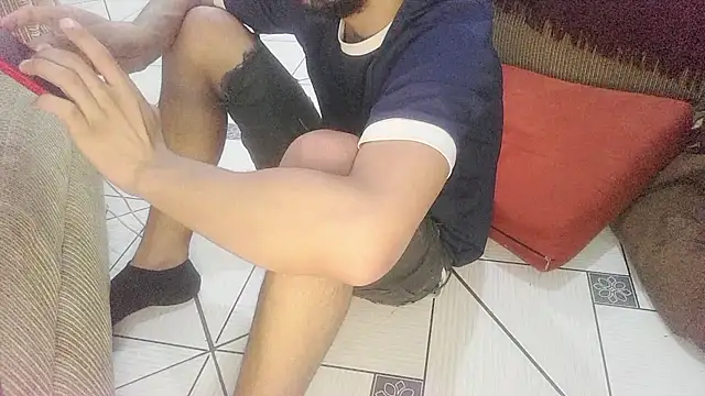 Snapshot of UncutToyBoy23cm chatting on 11.06.25 UncutToyBoy23cm online show from 11.06.25