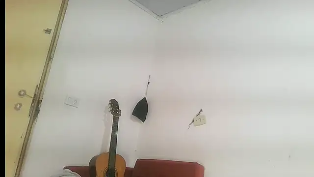 Snapshot of UncutToyBoy23cm chatting on 11.07.25 UncutToyBoy23cm online show from 11.07.25