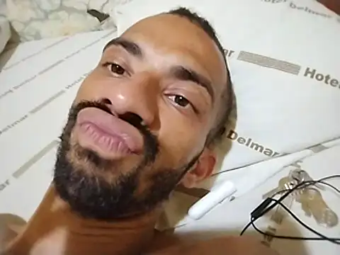 Snapshot of UncutToyBoy23cm chatting on 01.19.26 UncutToyBoy23cm online show from 01.19.26