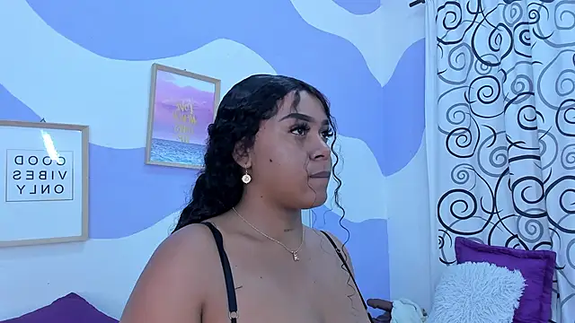 MONAAXXX  online show from 12.17.24
