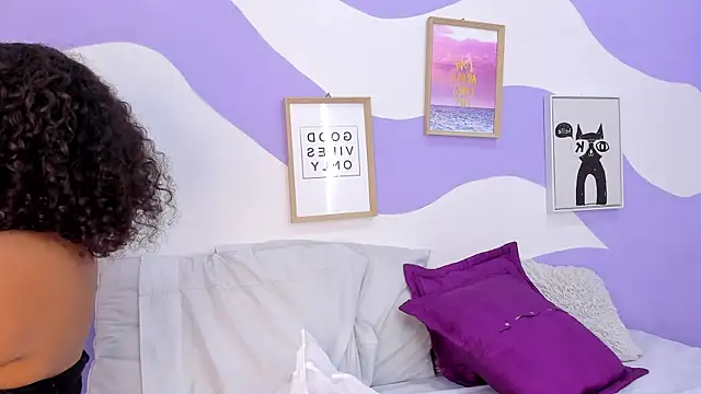 MONAAXXX  online show from 01.21.25
