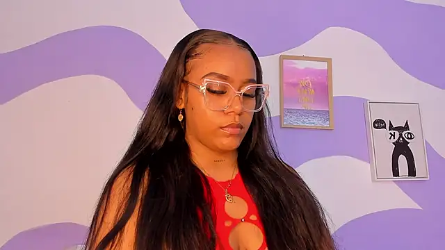 MONAAXXX  online show from 02.25.25