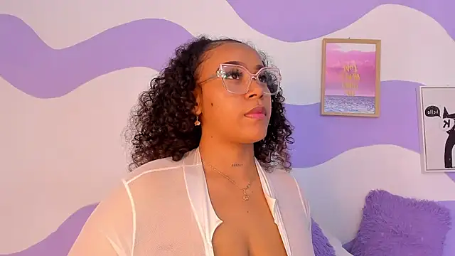 MONAAXXX  online show from 03.15.25