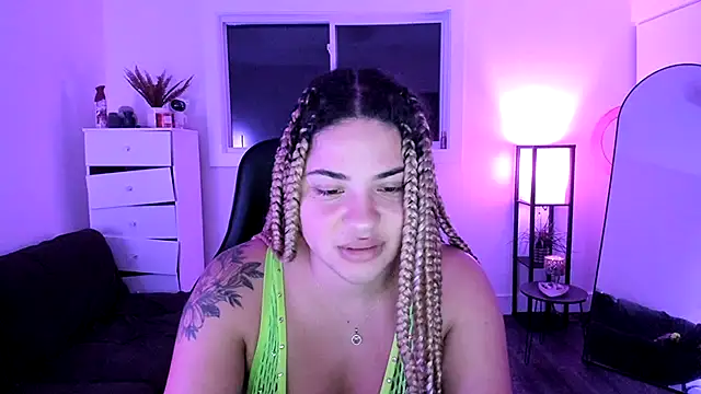 MelSaunders online show from 11.03.25