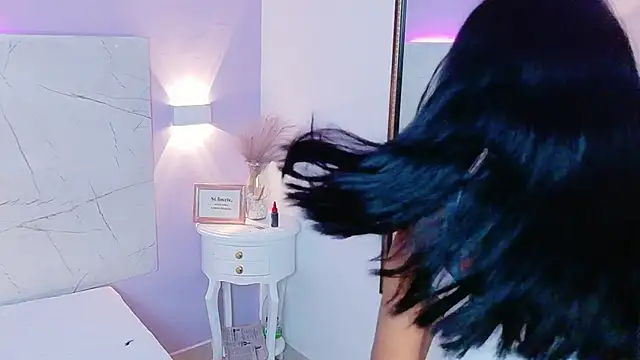 AbrilBrent online show from 11.28.25