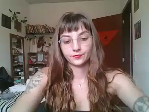 Snapshot of SweetyBabyDemon chatting on 12.03.24 SweetyBabyDemon online show from 12.03.24