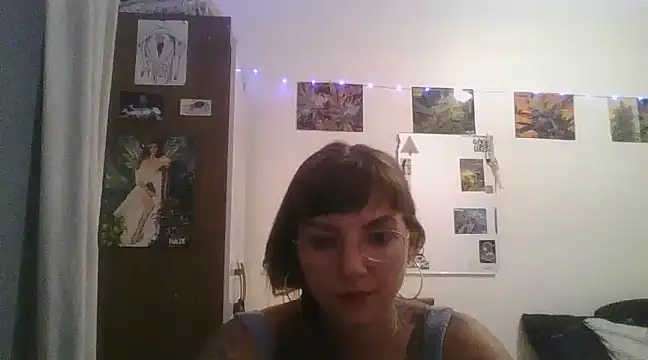 Snapshot of SweetyBabyDemon chatting on 12.13.24 SweetyBabyDemon online show from 12.13.24
