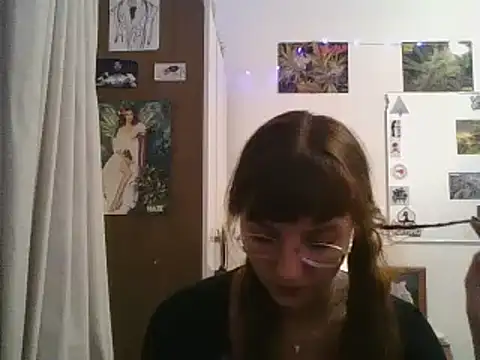 Snapshot of SweetyBabyDemon chatting on 12.23.24 SweetyBabyDemon online show from 12.23.24
